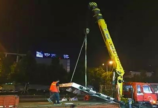 戶外趨勢：濟南市區戶外加速拆遷，綠地高媒成廣告主首選